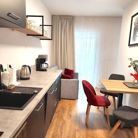 Apartment Premium Atal City Square-Free Parking Space In The Garage Wroclaw Bagian luar foto